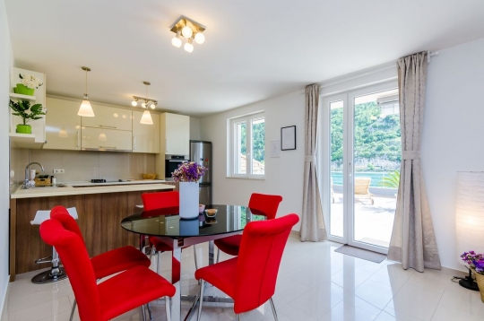 Dvosobni stan - rijeka dubrovačka- 80m2