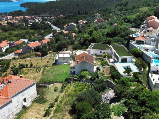 Građevinsko zemljište s projektom (Zaton)