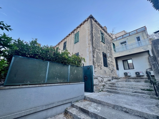 Detached house in Gruž